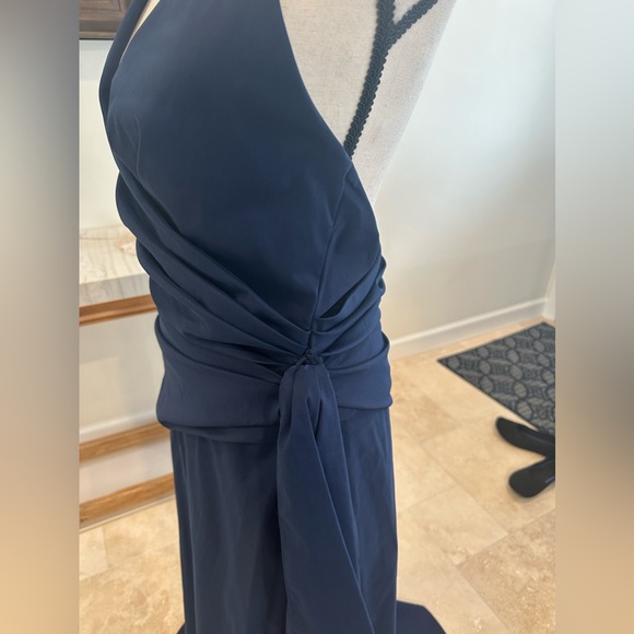 David Meister Royal Blue Halter V Neckline Evening Gown - Size 10 - Picture 4 of 8